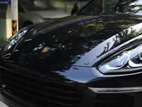 保时捷卡宴贴菲林车衣漆面膜效果